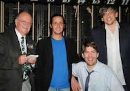 Unser Autor Jan Kurlemann (ganz links) mit den Kabarettisten Philipp Weber, Claus von Wagner und Mathias Tretter (von links nach rechts) 